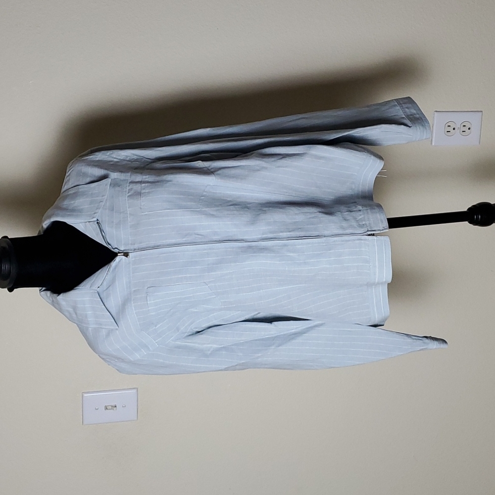 Casual lightweight baby blue jacket